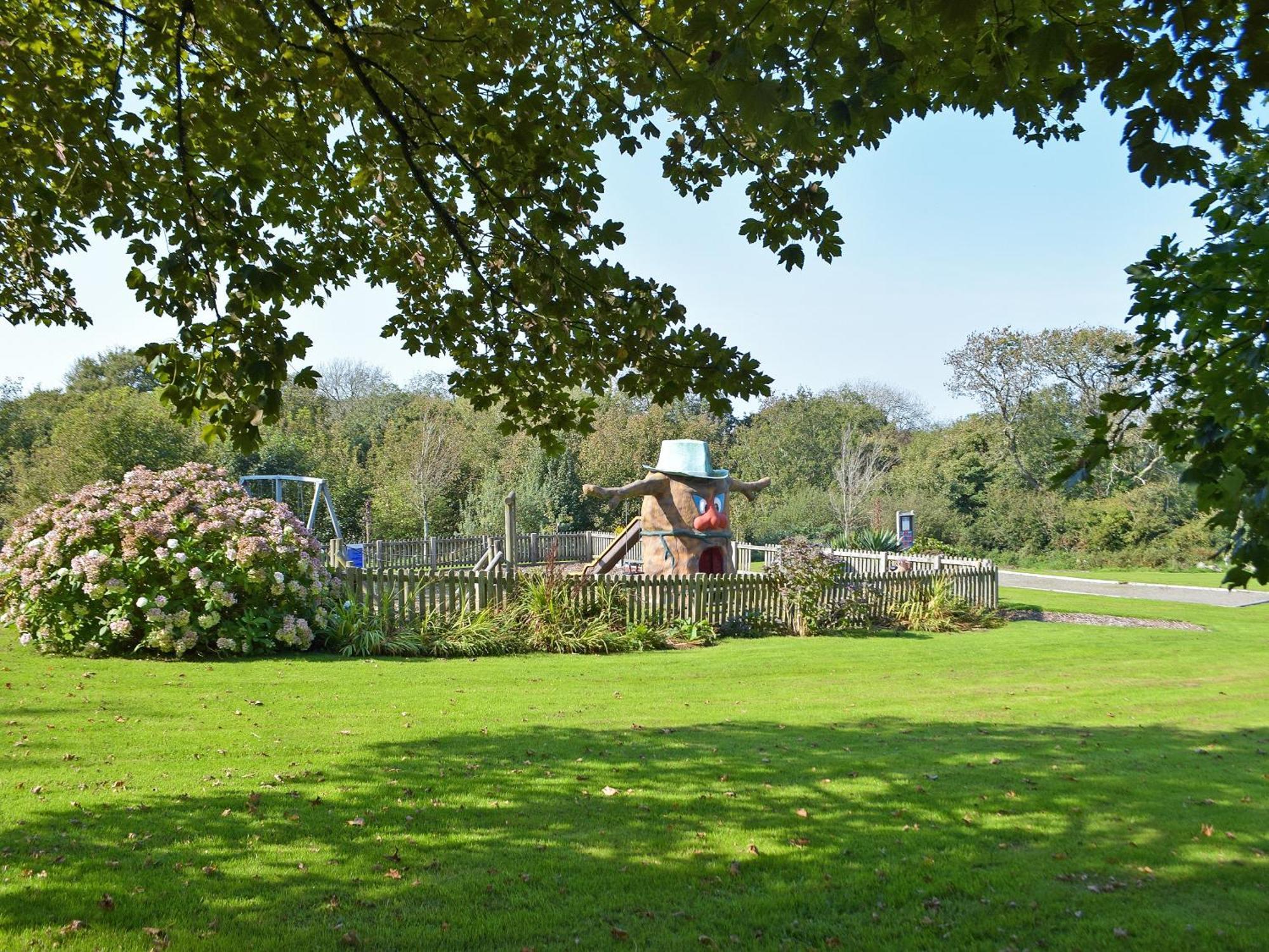 Vila Hay Barn - Dinas Country Club Exteriér fotografie